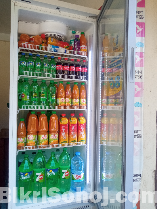 Glassdoor/Display Fridge